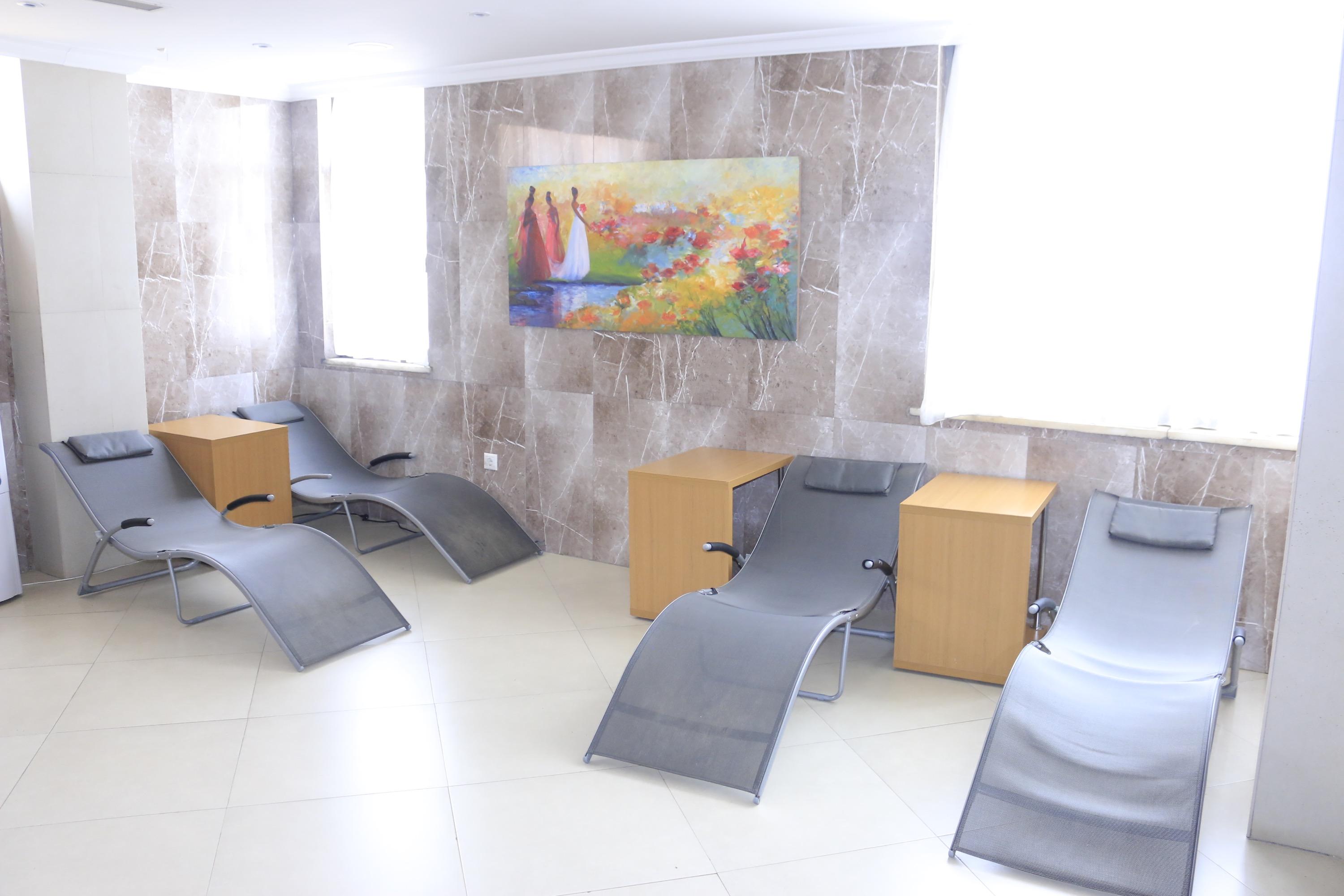 Momona Hotel Addis Ababa Exterior foto