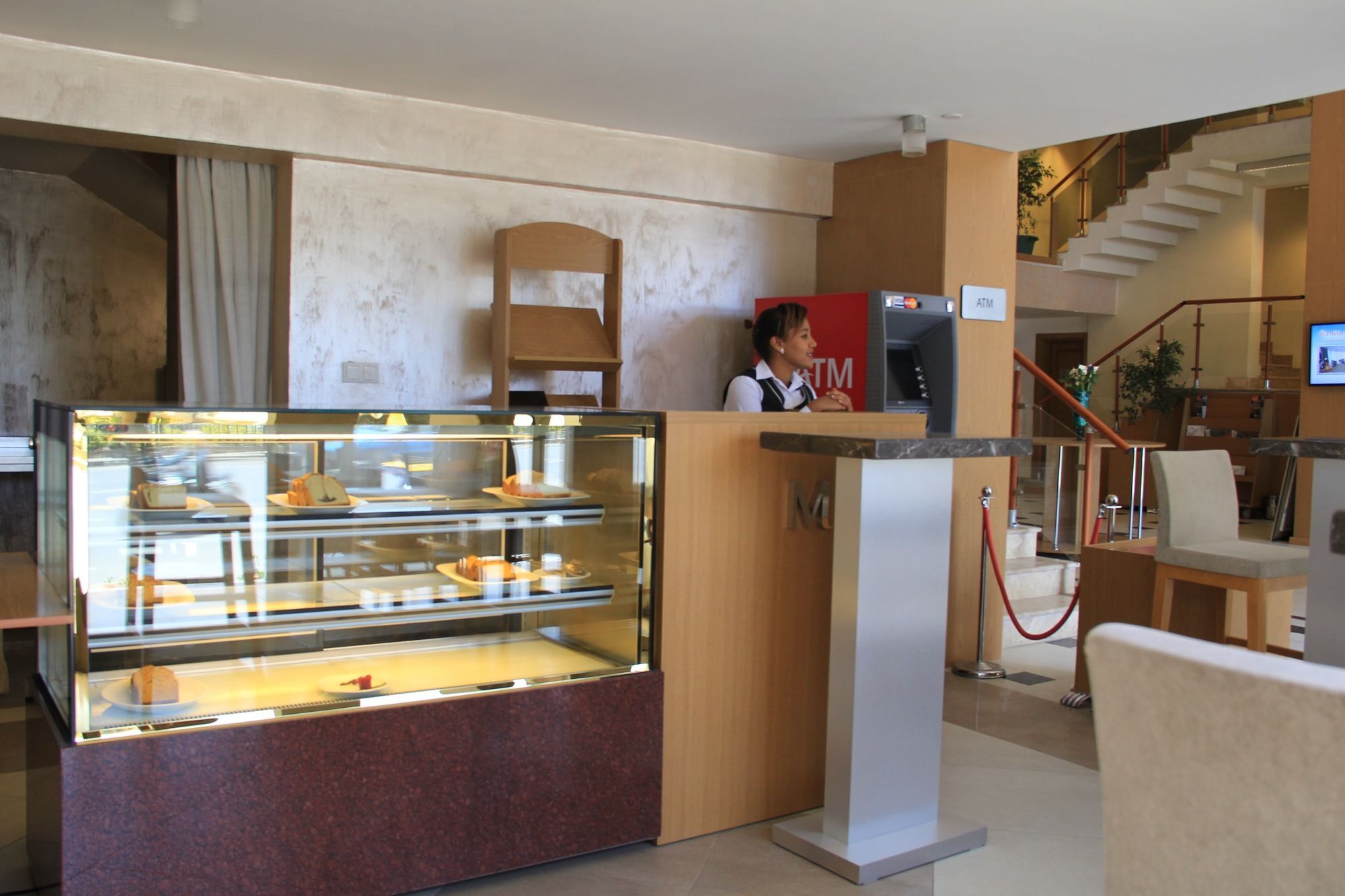 Momona Hotel Addis Ababa Exterior foto